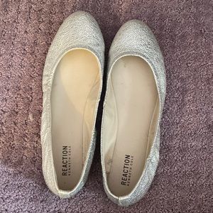 Kenneth Cole Reaction Silver sparkly flats